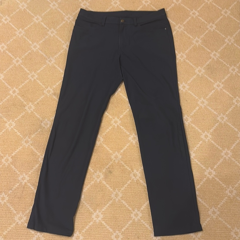 Men’s navy lulu lemon ABC pants